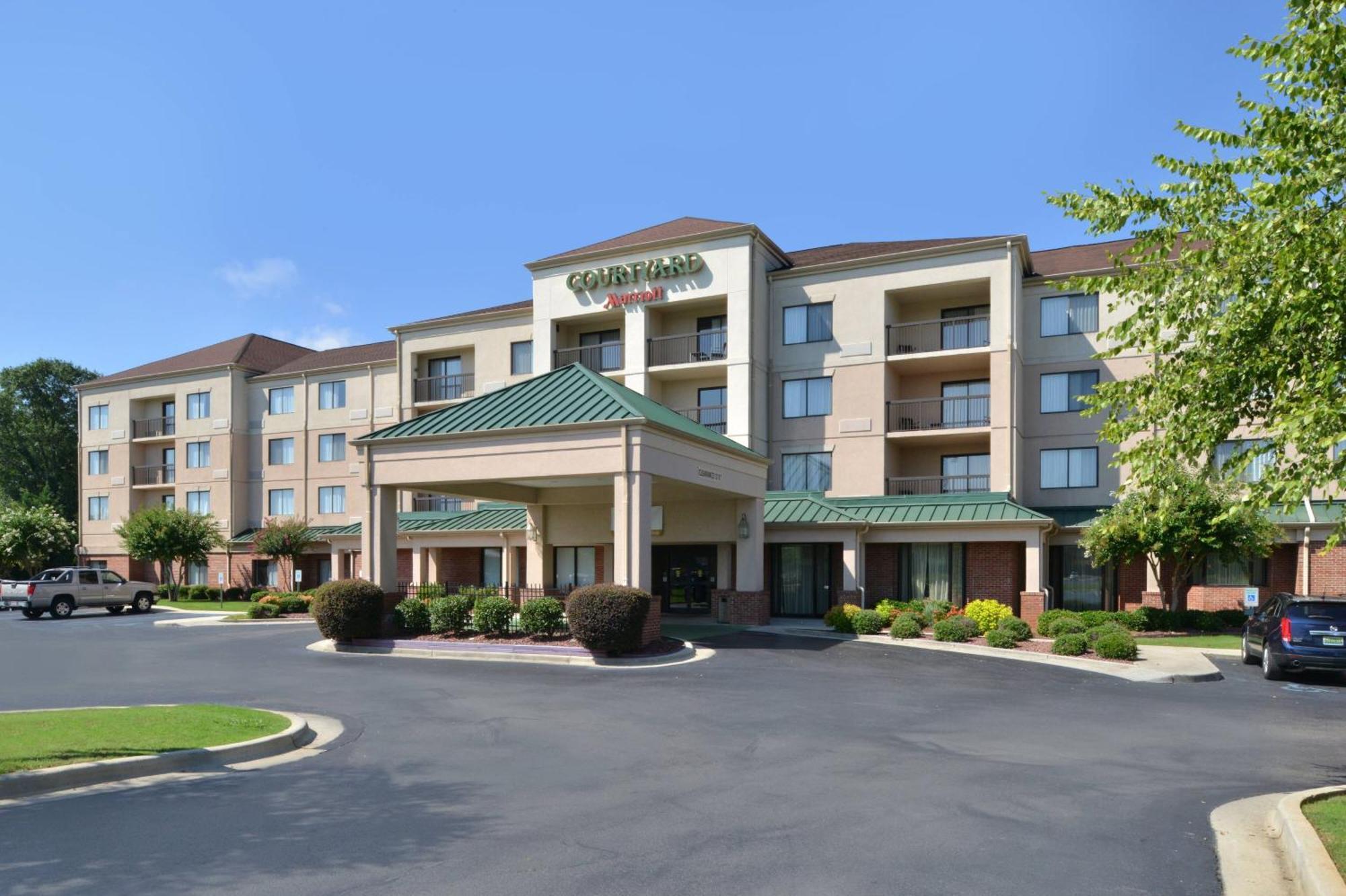 Courtyard By Marriott Decatur Hotel Exterior photo